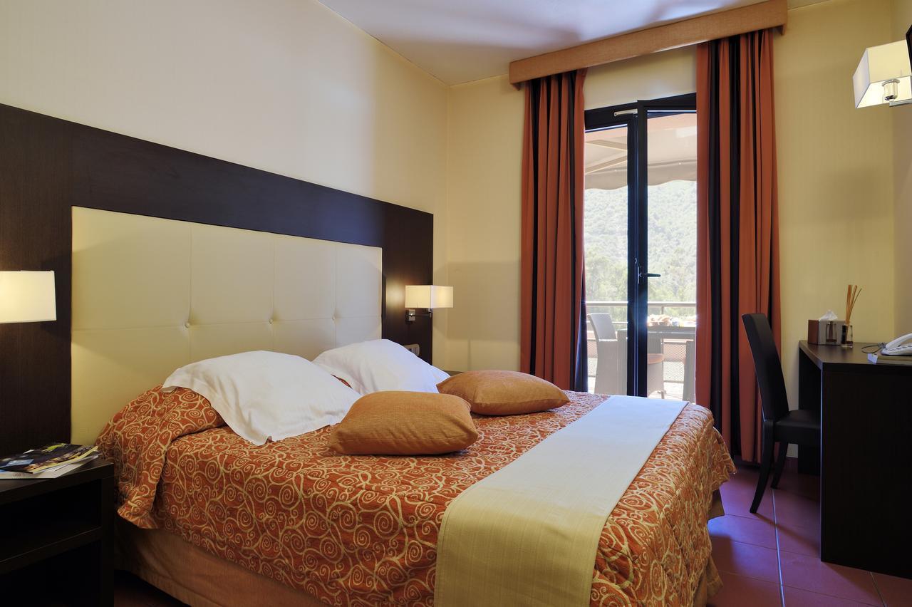 Hotel & Restaurant Le Belvedere Porto  Exteriér fotografie